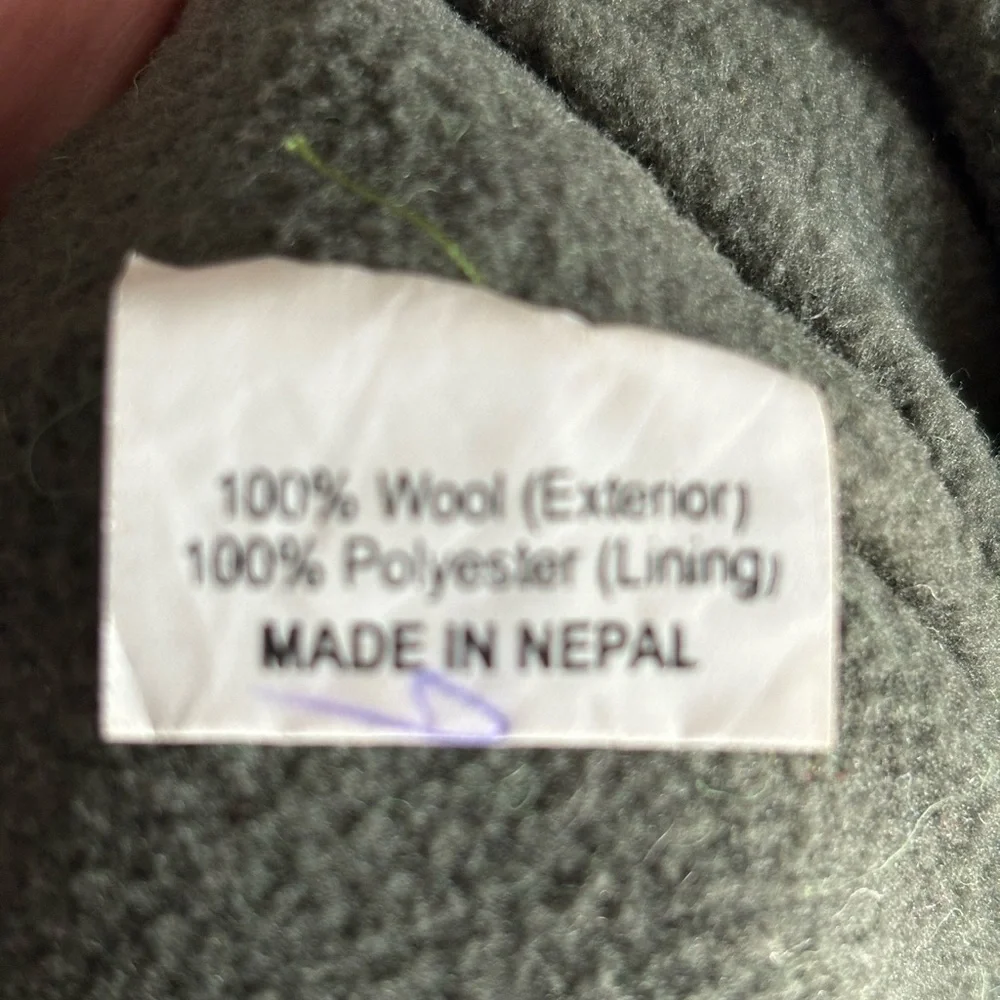 N/A green wool